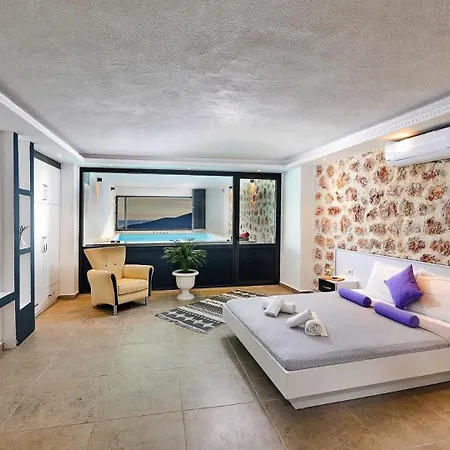 4 Bedroom - 7602 カルカン